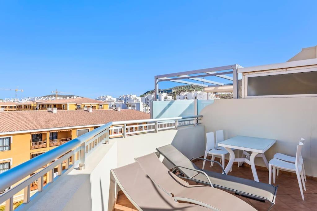 Luxurioese Duplex Ferienwohnung In Sehr Ruhiger Wohnanlage Mit Meerblick Palm-mar Exterior foto