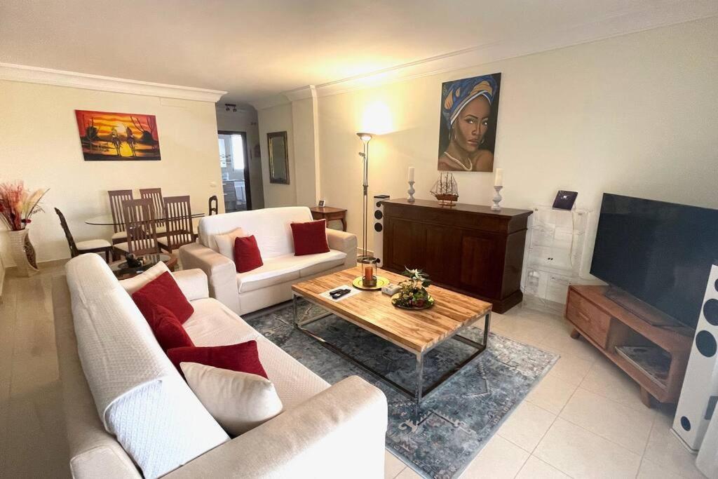 Luxurioese Duplex Ferienwohnung In Sehr Ruhiger Wohnanlage Mit Meerblick Palm-mar Exterior foto