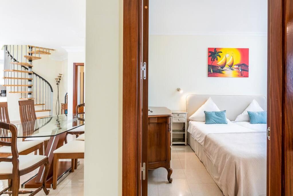 Luxurioese Duplex Ferienwohnung In Sehr Ruhiger Wohnanlage Mit Meerblick Palm-mar Exterior foto